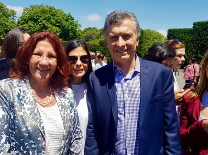 Beatriz Tourn, Laura Teruel y Mauricio Macri