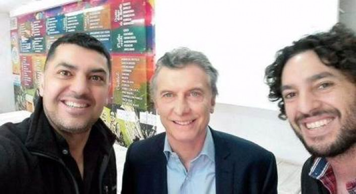 Mauricio Macri junto a los fundadores de Plaza Crema, Enrique y Roberto Espeche