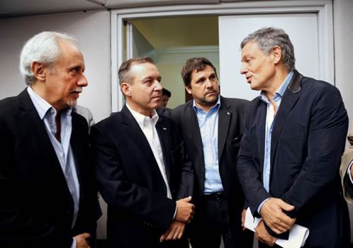 Comitiva de CAME, integrada por Vicente Lourenzo, Pedro Cascales y Edgardo Gmbaro junto al ministro de Produccin, Francisco Cabrera