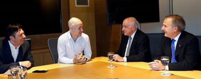 Fabián Tarrío y José A. Bereciartúa junto a Horacio Rodríguez Larreta y Christian Bauab