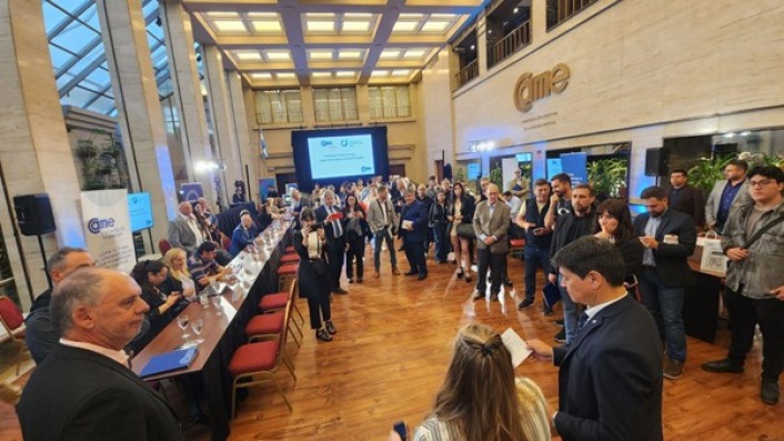 Durante la apertura, previo al inicio de la dinmica de networking. 