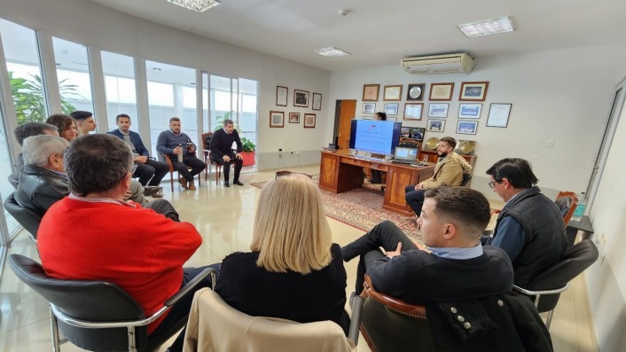 Los colaboradores son capacitados mediante el programa que brinda Toyota Argentina y la Escuela de Negocios CAME